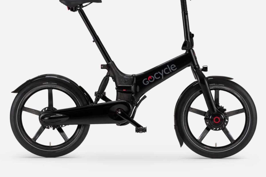 Bicicleta eléctrica Gocycle G4i+ en un entorno urbano