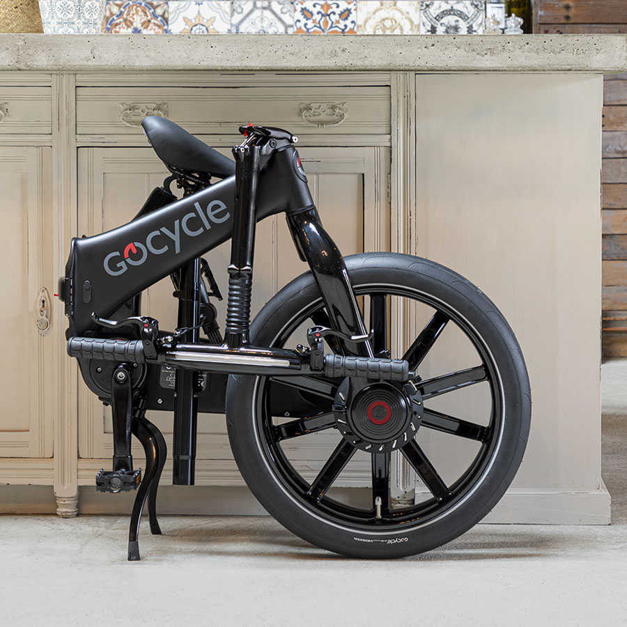 Gocycle plegada en un espacio reducido
