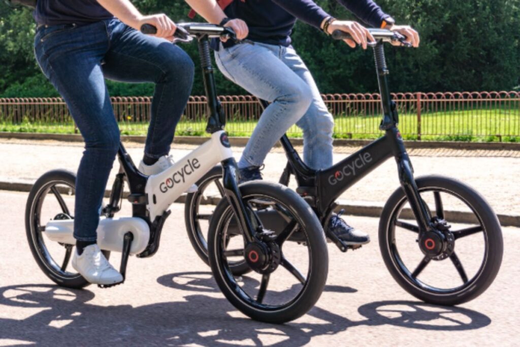 Bicicleta eléctrica Gocycle G4i en la ciudad